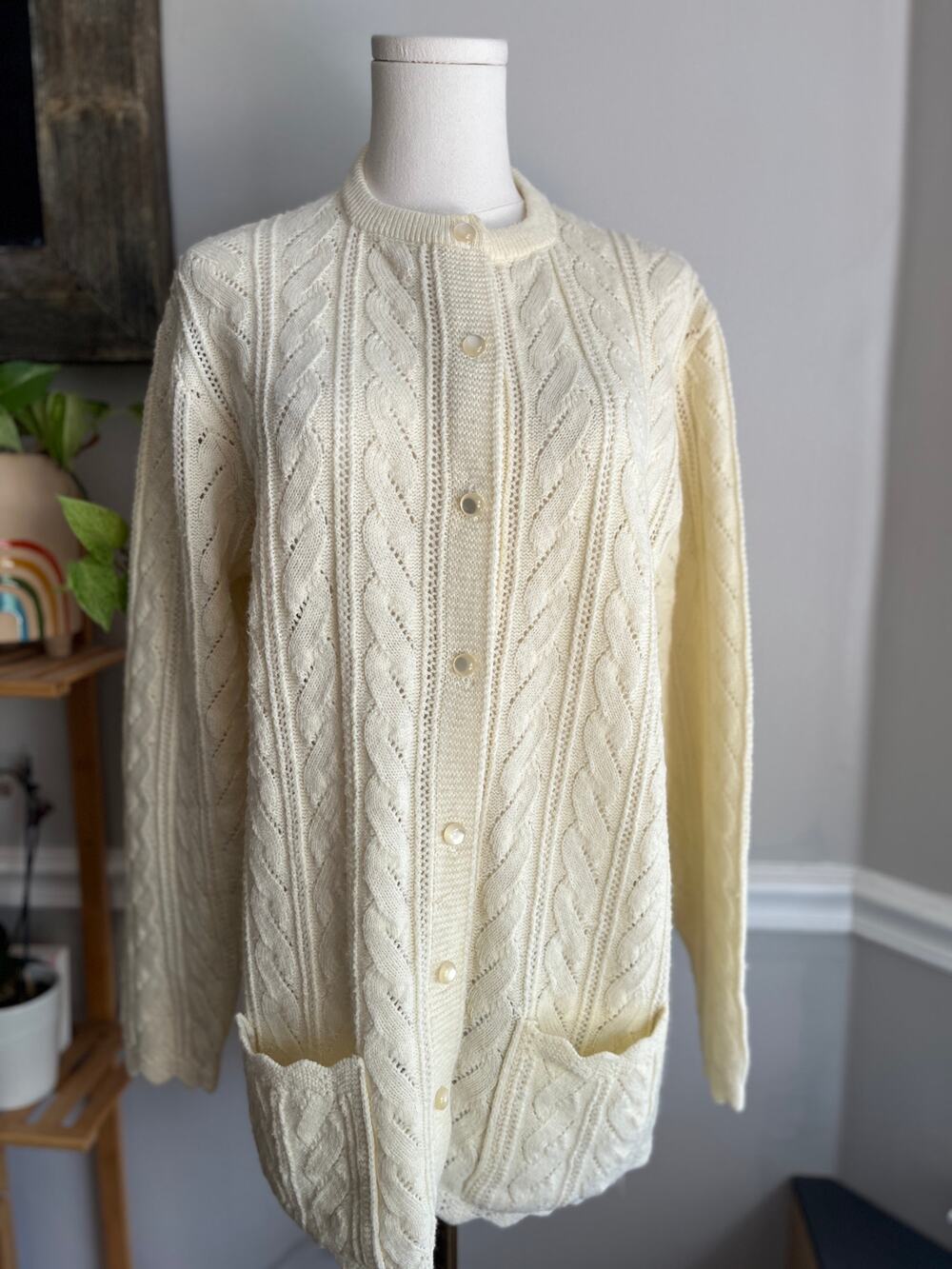 Vintage 70s Cream Cardigan Sweater Cableknit Size Large